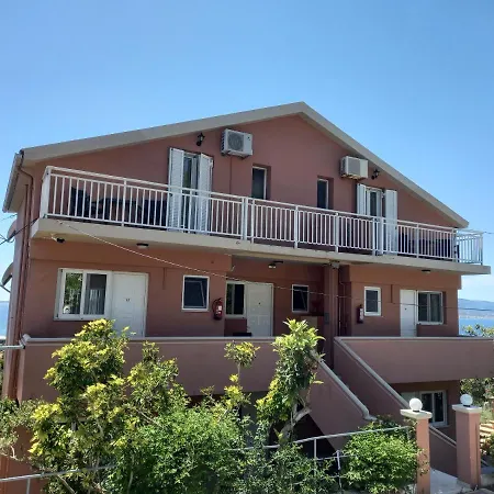 Stefanos Apartamento