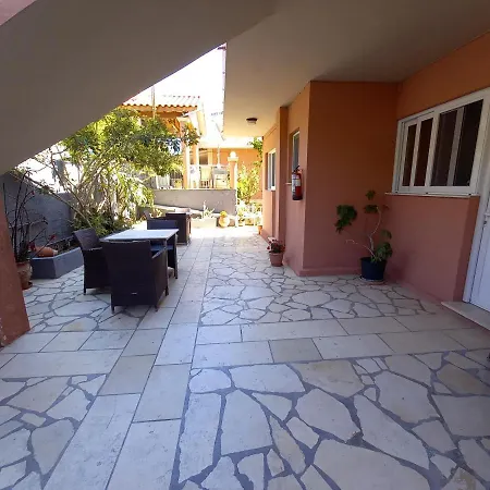 史帝法诺公寓 * 拉瑟